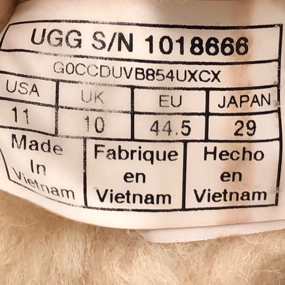 UGG | Shoes | Ugg Neumel Winter Chukka 